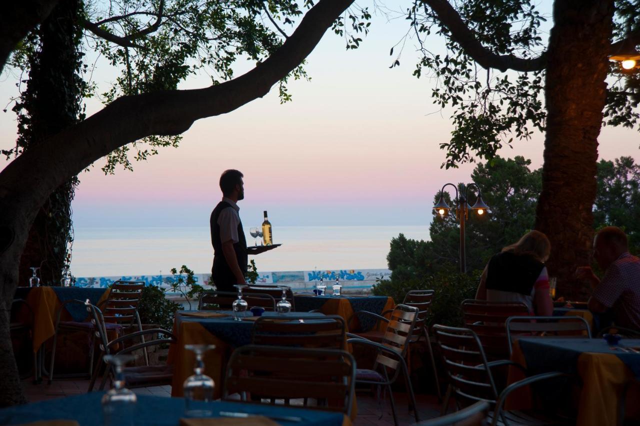 Albergo Miramare Cala Gonone Exterior photo