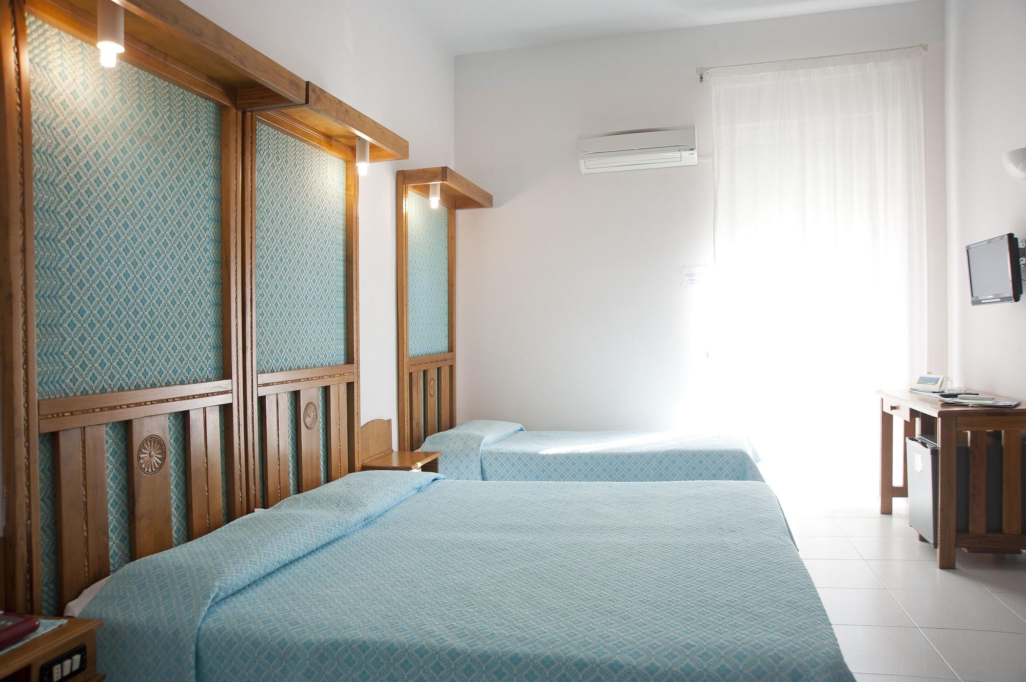 Albergo Miramare Cala Gonone Exterior photo